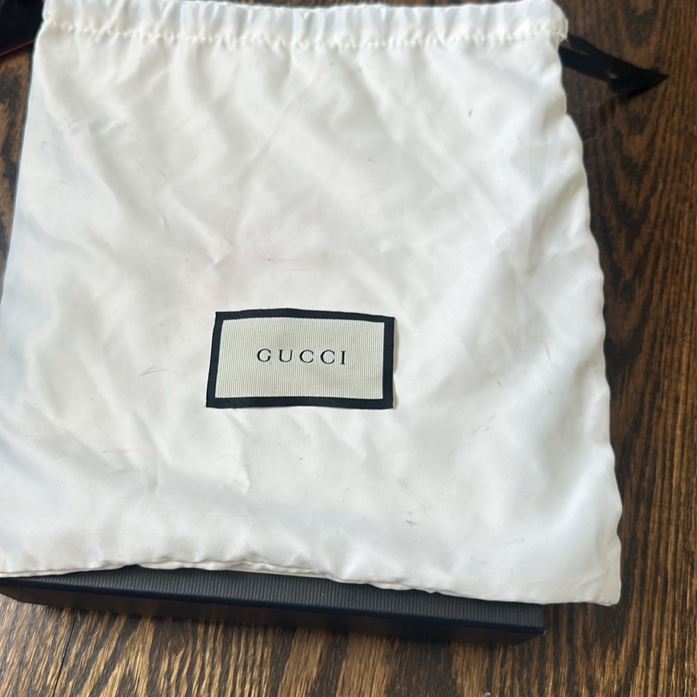 Authentic Gucci belt - Picture 4 of 8
